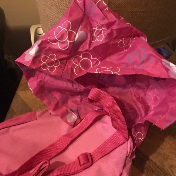 Hello kitty backpack - Picture 2 of 4